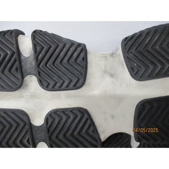 USED Steve Madden Women's Possession Chunky Lace-up Sneakers ,Black/Tan-Size 8 - Picture 16 of 16